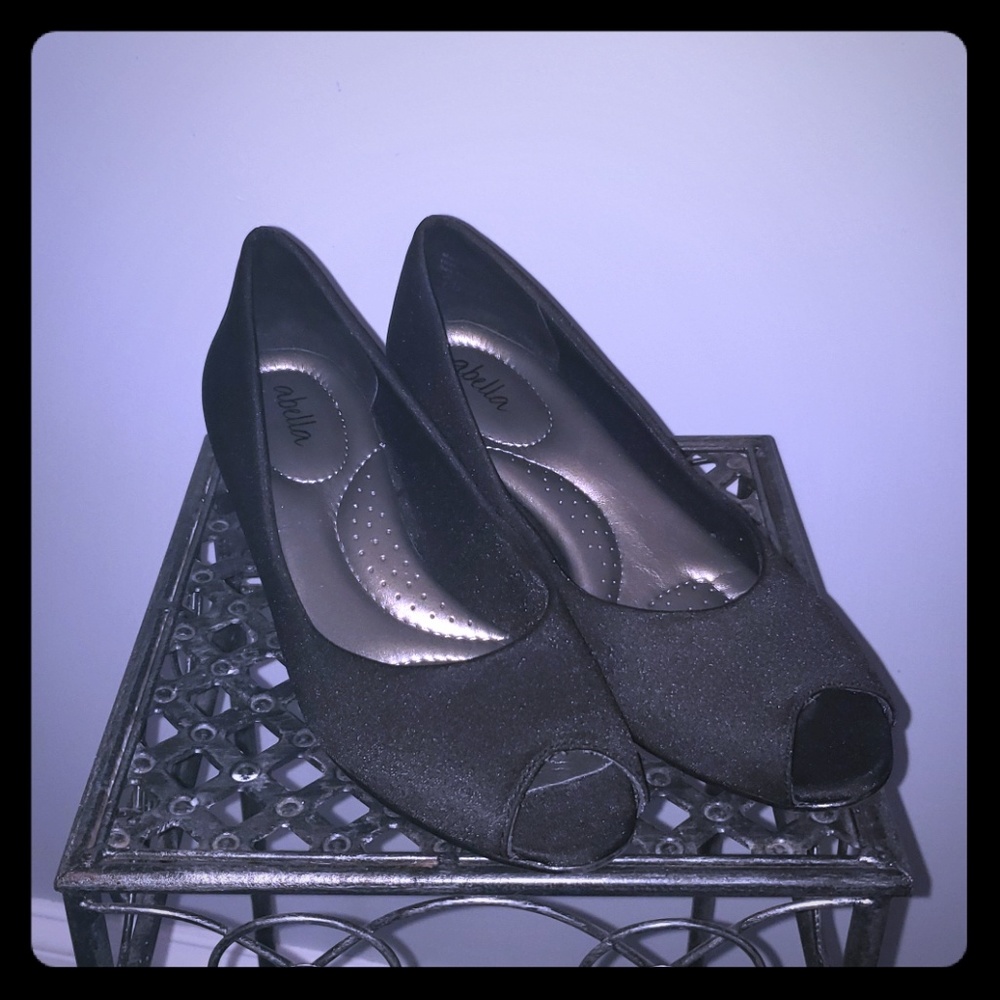 Abella Etana Peeptoe Pump